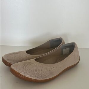 Comfortable Beige Women's Flats